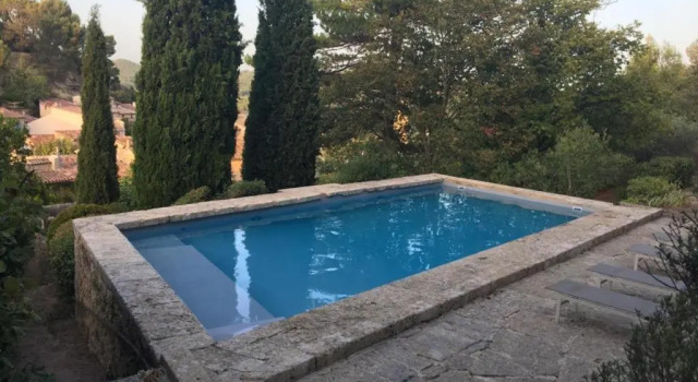 Le Clos des Merveilles, Забронировать Отель Ронь Буш-дю-Рон