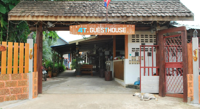 Номер Standard 4T Guesthouse