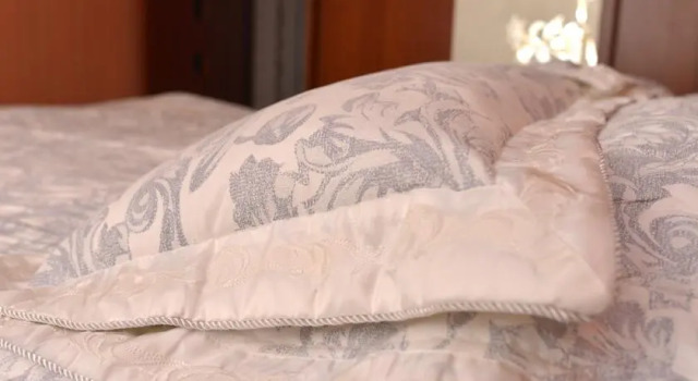Richhouse on Satybaldina 27, Buchen Sie Ferienwohnung Qaraghandy Karaghandy