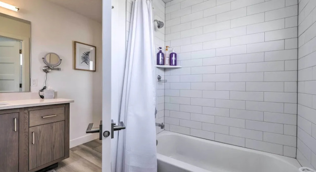 Апартаменты Spacious St. George Townhome w/ Grill & Views!