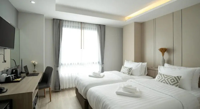 Номер Comfort The Riski Hotel at Bangphlat Station SHA