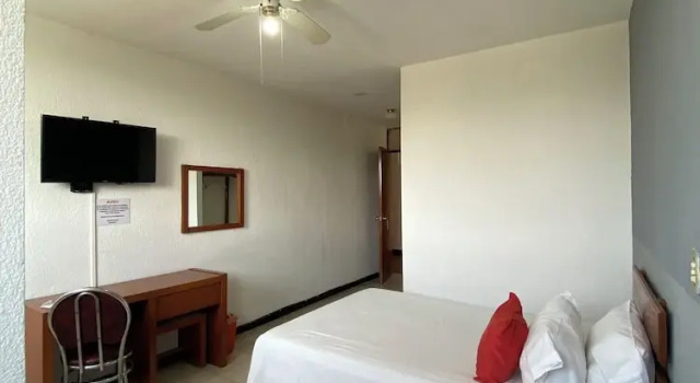 Standard Doppel Zimmer HOTEL SiCILIA iTALIA