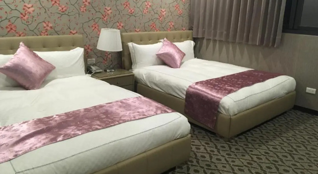 Четырёхместный номер Standard Chi Shing Hai Hotel