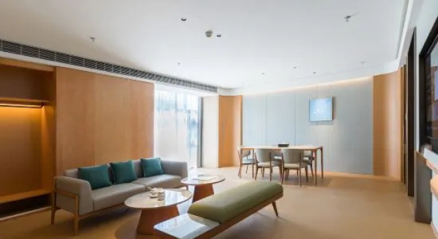 Двухместный люкс JI Hotel (Nyingchi Bayi Street)