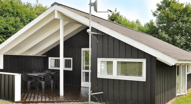Welcoming Holiday Home in Juelsminde With Sauna, Rezerwuj Dom wakacyjny Domki letniskowe w Vestjylland, Domek