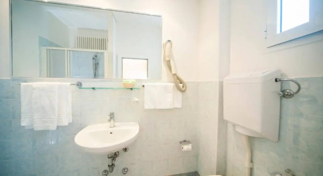 Run of House Hotel Mon Cheri