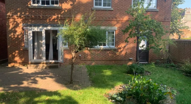 3 bedroom house in Reading, Varaa Lomakoti Mökit kohteessa Merseyside, Mökki