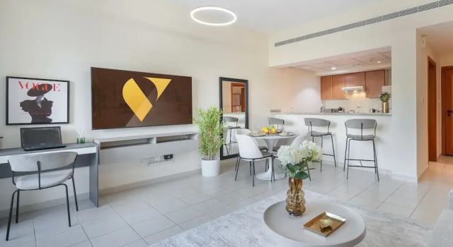 Vogue | Al Dhafrah 2 Greens near Mall of Emirates