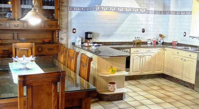 Коттедж Casa Rural en Lira con jardín