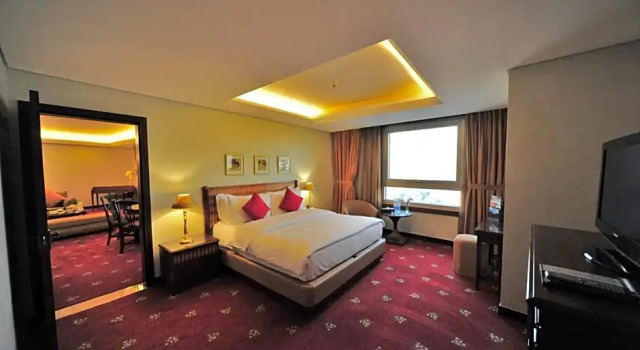 Люкс Executive Le Royal Hotel - Amman