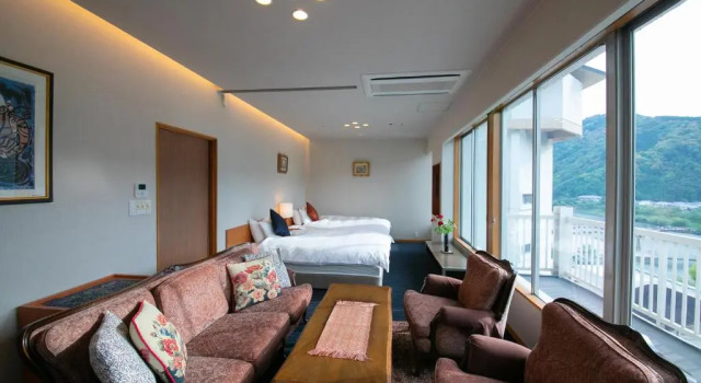 Люкс с видом на реку Iwakuni Kokusai Kanko Hotel
