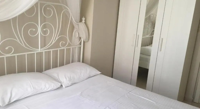 Апартаменты Kinzi House