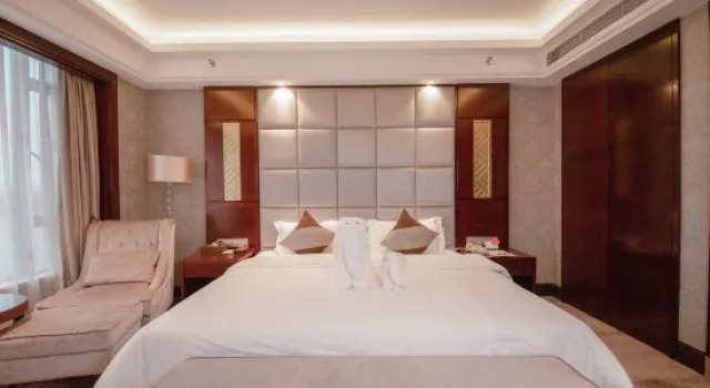 Люкс с видом на реку Maple Leaf Garden Hotel