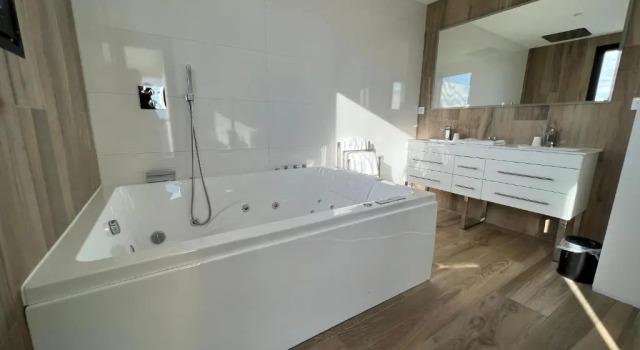 Двухместный номер Deluxe с видом на море VILLA MIAMI