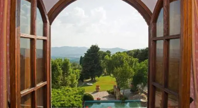 La Piazza di San Donato