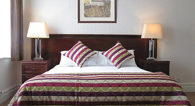 Номер Superior OYO Devonshire Park Hotel