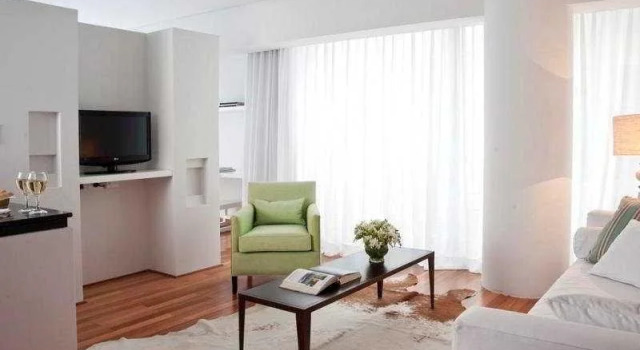 Polo Suites