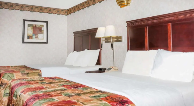 Семейный номер Standard Days Inn by Wyndham Oneonta AL