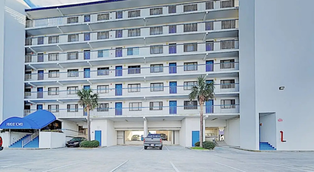 New Listing! Beachfront Perch W/ Sparkling Pool 2 Bedroom Condo