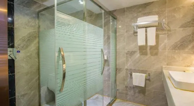 Люкс Deluxe Siji Qianjing Hotel（Colorful Square, Huanghe Road, Guiyang））