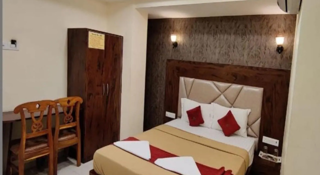 Hotel Samaira Residency