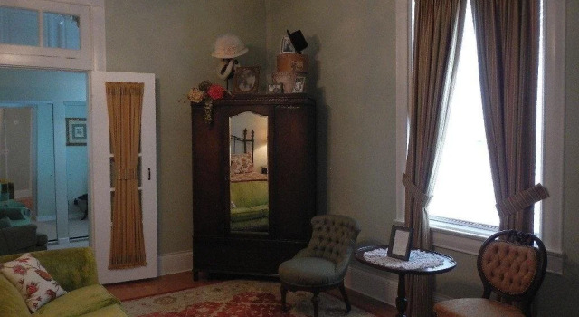 Sandstone Street Bed and Breakfast, Buchen Sie Hotel Llano Texas Hill Country