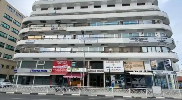 Berries 1-BR Apt in Larnaca