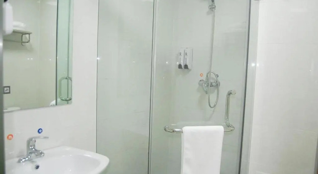 Двухместный номер Standard 7Days Inn Qinhuangdao Railway Station