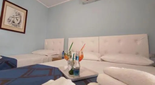 Трёхместный номер Standard Hotel Villa Mirella