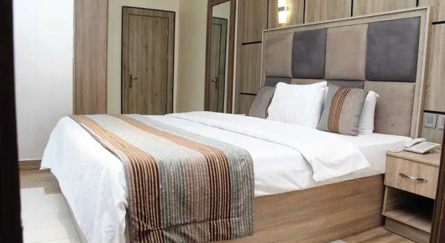 Gold Palm Hotels Ltd, Reservar Hotel Ikom Nigéria