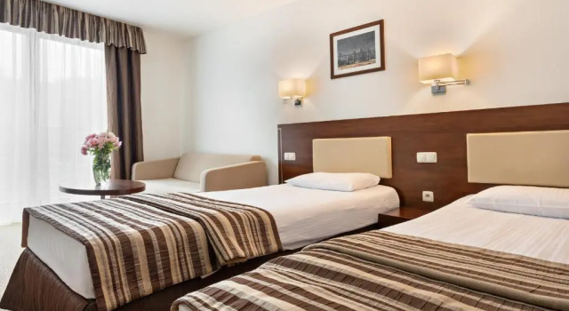 Трёхместный номер Standard Hotel Olympic Spa & Wellness