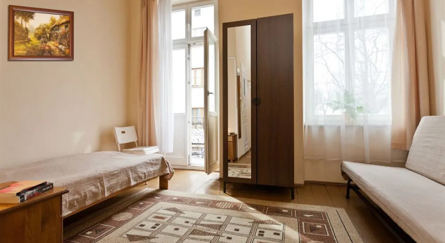 Enigma Hostel  Apartments