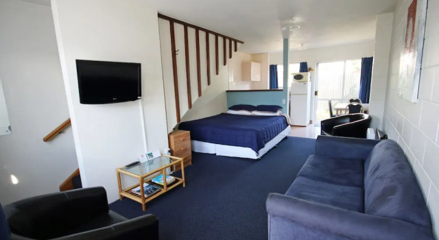 Семейный люкс с 2 комнатами Midway Pacifica Lodge