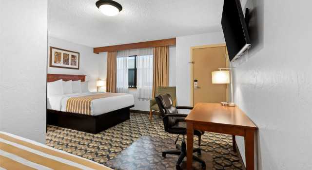 Четырёхместный номер Standard Best Western Vista Inn at the Airport