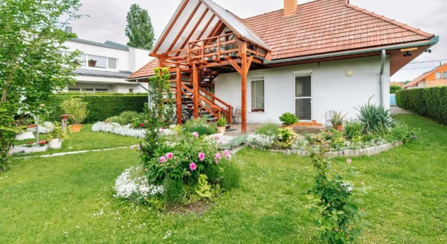 Апартаменты Buzavirág Apartman