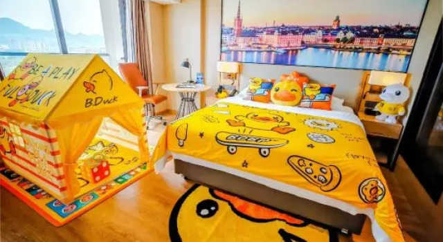 Люкс Vienna International Hotel (Lianzhou Shunying Plaza)