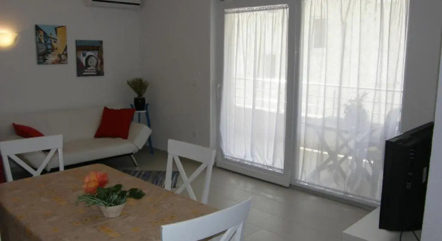 Apartment Pavlaković, Prenota Appartamento Hotel a Isole Quarnerine con parcheggio, Parcheggio
