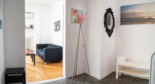 Larisis train station 1 bedroom flat for 2 persons