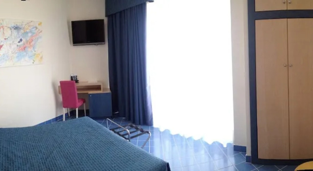 Двухместный номер Standard с балконом и с видом на море Torre Del Sole