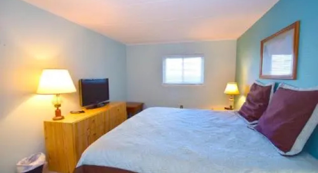 Thunder Island 141D, Rezerwuj Hotel Midtown 