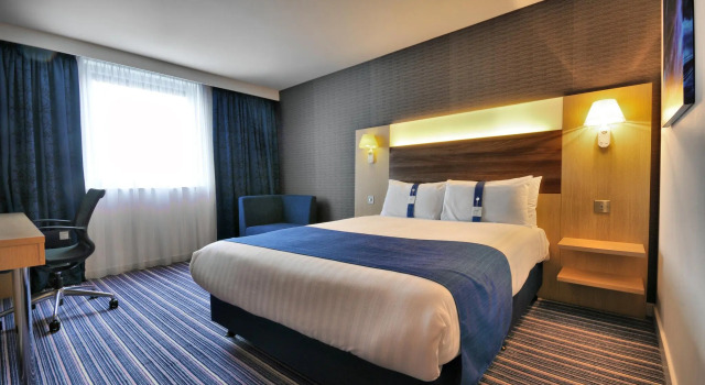 Двухместный номер Standard Holiday Inn Express Leigh - Sports Village by IHG