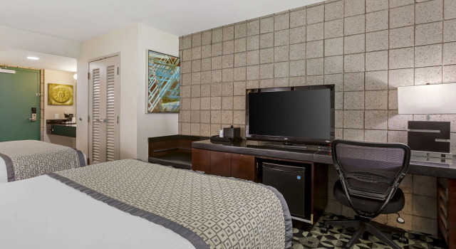 Четырёхместный номер Standard Best Western Plus Sundial