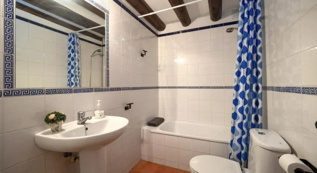 Casa Coronas, Book Hotel Hotels in Aragon with Parking, Parking