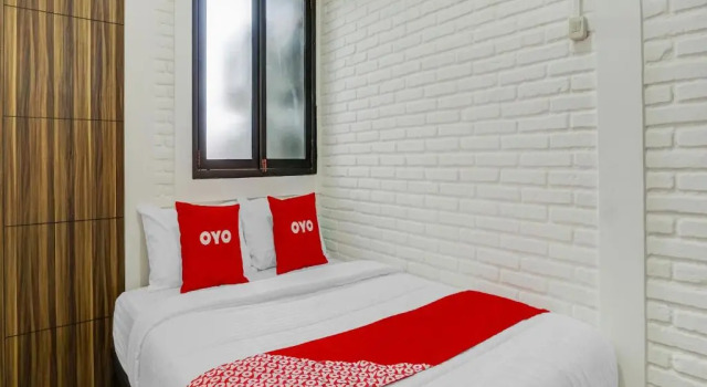 Camera Deluxe Super OYO 90828 Ara Guest House
