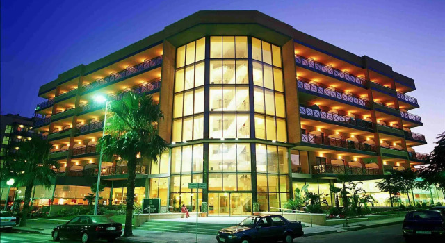 Hotel California Palace