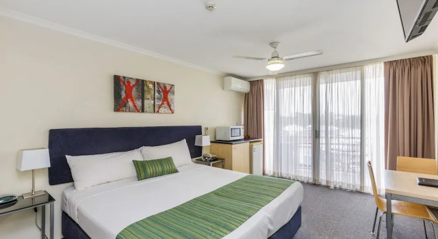 Номер Classic The Wellington Apartment Hotel
