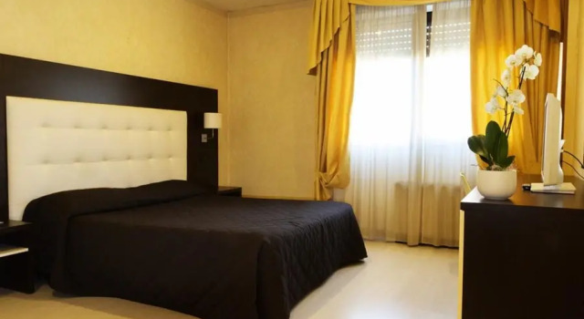 JR Hotels Bologna Amadeus