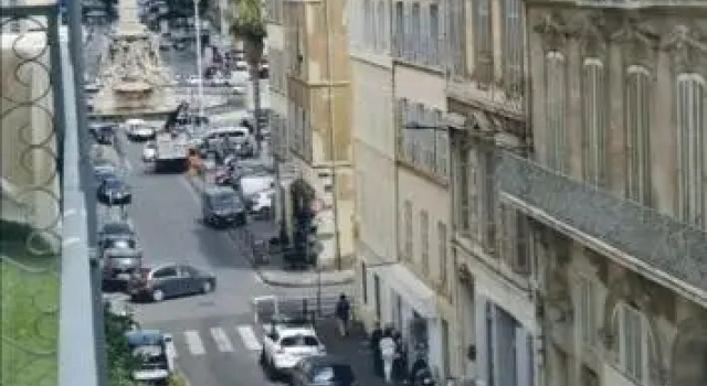 T2 avec balcon Castellane Marseille, Забронировать Апартаменты/квартира Кастеллан и Префе 