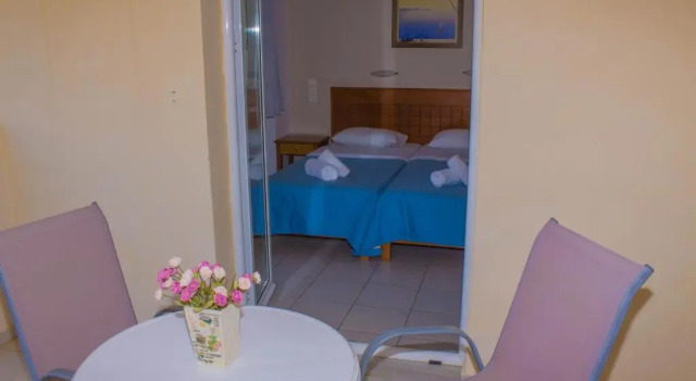 Апартаменты Superior Sunshine Studios & Apartments