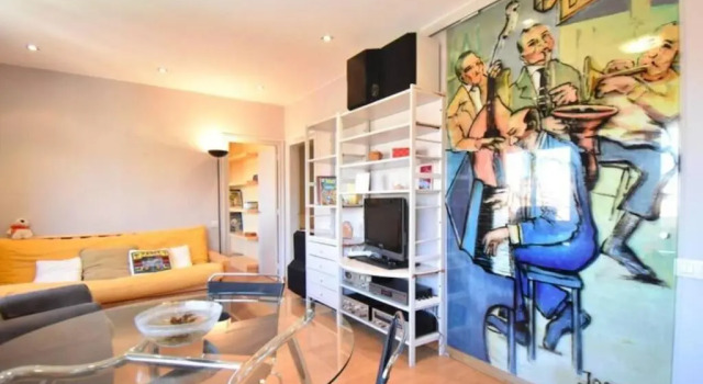 3 Bedroom Jazz Apartment with Private Terrace, Забронировать Апартаменты/квартира Тарраса Vallès Occidental, рядом с Замок и картезианский монастырь